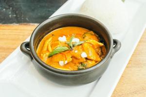 panang curry kyckling soppa foto