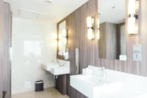 abstrakt oskärpa och defocused badrum och toalett inredning foto