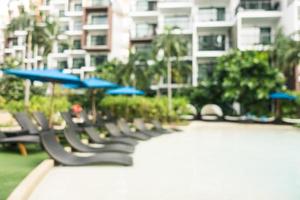 abstrakt suddighet och defokuserad pool i hotell och semesterort foto