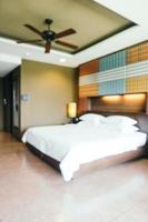 abstrakt suddighet och defokuserad dekoration i hotellrummet foto