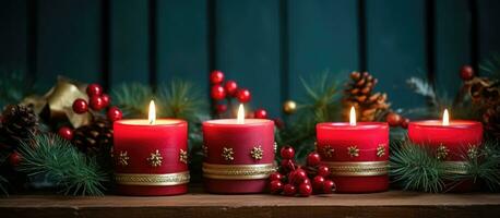 jul tema ljus innehavare och handgjord kransar förbättra en värma och inbjudande inomhus- atmosfär foto