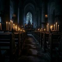 ljus är belyst i en mörk kyrka med rader av bänkar generativ ai foto