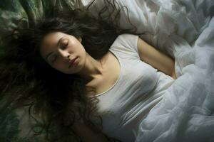 ung kvinna sovande på mysigt kudde. generera ai foto