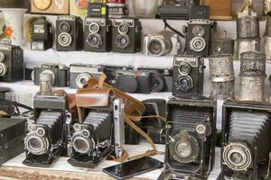 Moskva, juni 08, 2018. central market.vintage kameror. gammal fotografisk Utrustning foto