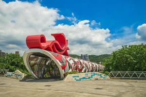 sanying longyao bridge mellan sanxia och yingge i nya taipei city, taiwan foto