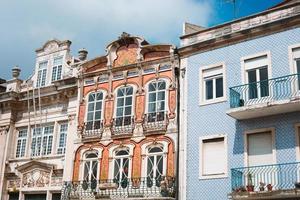 aveiro, portugal. typiska hus foto