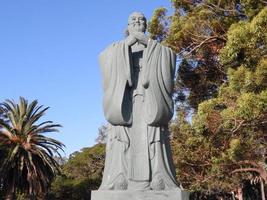 confucius staty i montevideo, uruguay foto