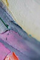 närbild av abstrakt grov konst målning textur, med olja penseldrag, lastpall kniv måla på duk foto