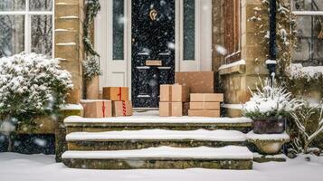 jul gåvor leverans, post service och Semester presenterar uppkopplad handla, insvept paket lådor på en Land hus tröskel i en snöar vinter, generativ ai foto