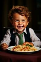 ung barn njuter pasta middag på italiensk restaurang isolerat på en lutning bakgrund foto