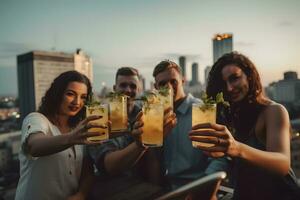 grupp av vänner dricka alkoholhaltig cocktails. neuralt nätverk ai genererad foto