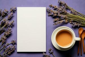 attrapp vit tom ark av papper, te i en kopp och torr blommor, på en lila bakgrund, generativ ai foto