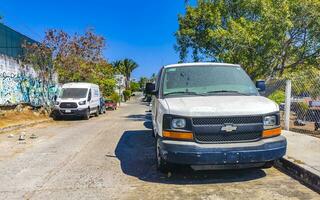 puerto escondido oaxaca mexico 2023 typisk skön färgrik turist gata trottoar stad puerto escondido Mexiko. foto