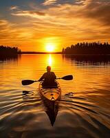 meditation segling kajak vatten tystnad frihet landskap fredlig morgon- rodd isolerat Foto