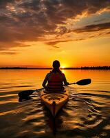 meditation segling kajak vatten tystnad frihet landskap fredlig morgon- rodd isolerat Foto