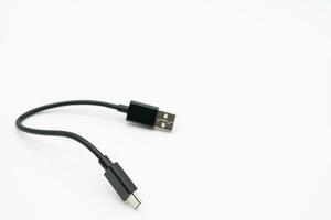 uSB typ en till c. mobil data kabel. telefon uSB kontakt på vit bakgrund. isolerat uSB sladd laddare uSB kabel- på en vit bakgrund. foto