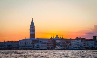solnedgång i Venedig, Italien foto