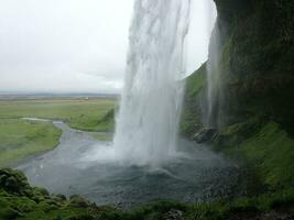 de imponerande vattenfall av seljalandsfoss, island foto