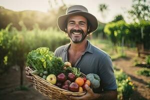 porträtt av en leende jordbrukare innehav en korg full av färsk grönsaker. ai genererad. foto