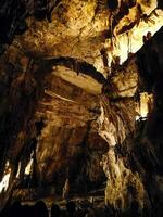 detalj av grottor i de serra de mira d'aire, i portugal foto