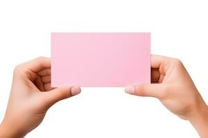 en mänsklig hand innehav en tom ark av rosa papper eller kort isolerat på en vit bakgrund. ai genererad foto