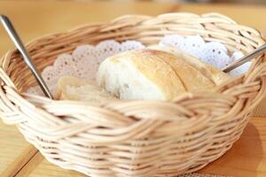 bröd morgon- uppsättning foto