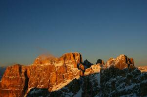 se av de dolomiter berg räckvidd foto