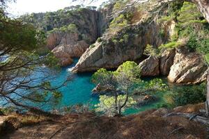 costa brava och kust väg längs de oländig kustlinje av nordlig Katalonien, Spanien foto