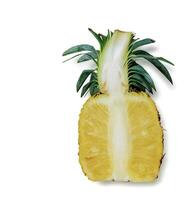 ananas skära av halv. foto