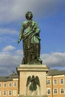 mozart staty i Mozartplatz, salzburg, österrike foto