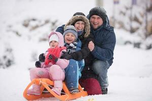 familj porträtt på vinter- semester foto