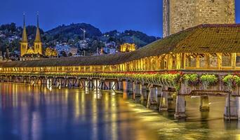 kapell bro eller kapellbrucke, lusern, schweiz foto