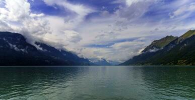 brienz sjö, bern, schweiz foto