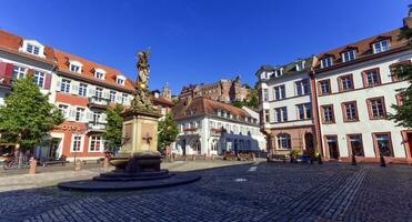 karlsplatz i Heidelberg stad, Tyskland foto