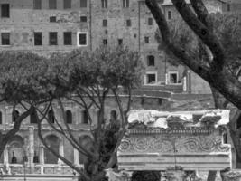 de gammal stad av rom i Italien foto