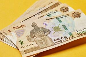 lugg uzbekiska valuta belopp pengar räkningen foto