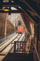 Heidelberg, Tyskland - dec 26, 2018 - gammal Heidelberg berg järnväg linbana gående upp i de skog foto