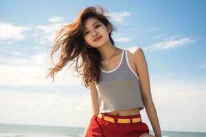 skön asiatisk flicka njuter sommar i de strand ai generativ foto