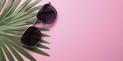 tropisk handflatan löv med solglasögon på rosa bakgrund. tömma Plats platt lägga. kreativ minimal sommar begrepp. generativ ai foto