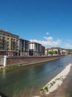 floden adige i verona foto