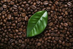 grön löv med kaffe bönor som bakgrund. ai genererad foto