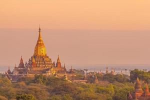Bagan stadsbild i Myanmar i Asien foto