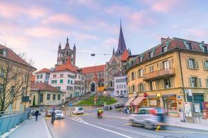 centrala Lausanne stadssilhuett i Schweiz foto