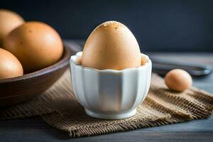 brun ägg i en vit kopp på en trä- tabell. ai-genererad foto