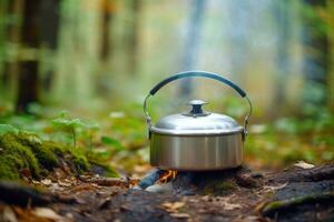 camping pott på en brinnande brand i de skog, turist aktiva rekreation vandra. genererad förbi ai. foto