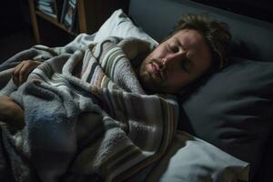 en man är sovande i säng med en filt generativ ai foto