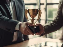 närbild av en affärsman ger en trofén tilldela till de vinnare för Framgång i företag. ai genererad foto