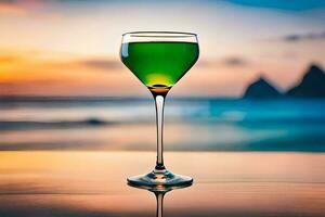 grön cocktail i en glas på de strand. ai-genererad foto