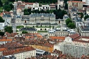 panorama- förbise av grenoble stad foto