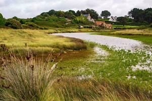 naturskön kust se i Bretagne, Frankrike foto